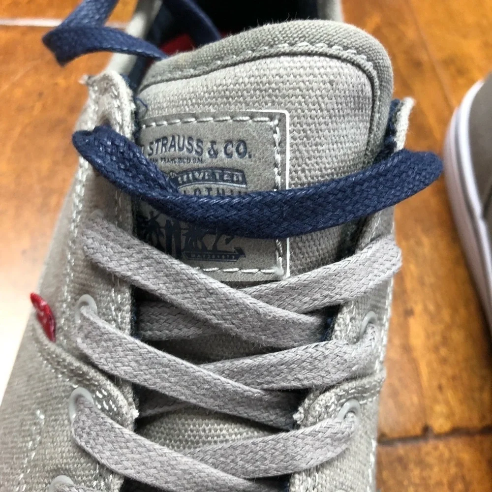 Levi's Classic Grey/Blue canvas sneakers
